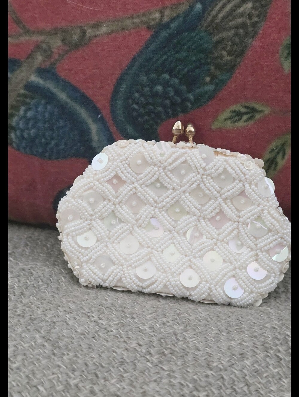 Vintage Beaded Small Kisslock Top Closure